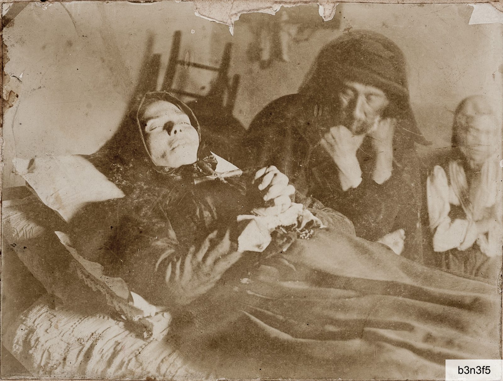 26 ottobre 1900: Giuseppe Ignazio Pala (1845-1928) veglia la figlia Erminia (1875-1900) morta di parto