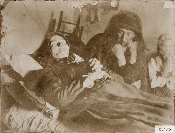 26 ottobre 1900: Giuseppe Ignazio Pala (1845-1928) veglia la figlia Erminia (1875-1900) morta di parto