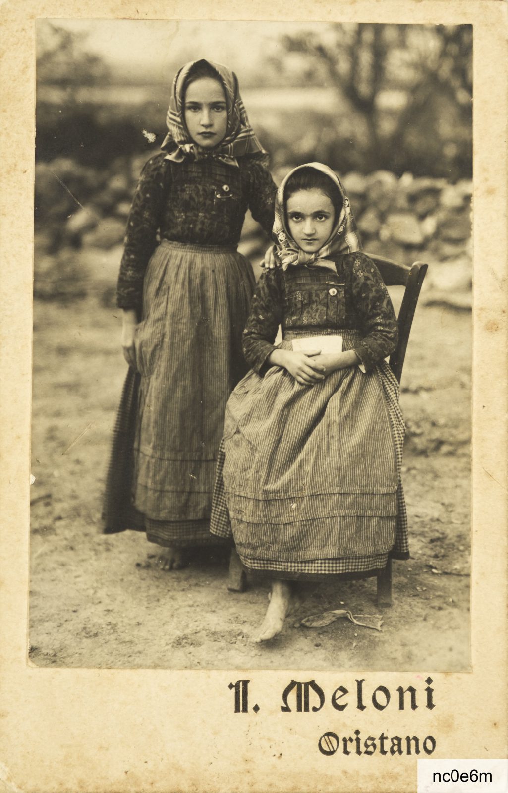 fine anni Dieci del Novecento: le sorelle Domenicangela (1911-1938) e Maria Greca Turnu (1914-2007)